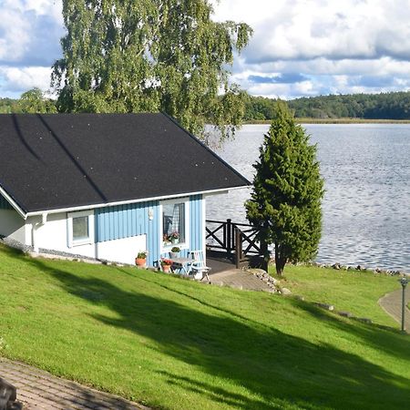 Sjoestuga/Gaesthus I Skaergarden. Akersberga Luaran gambar